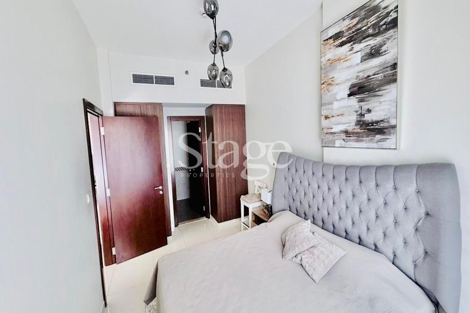 2 bedrooms apartment for Rent in Business Bay, Dubai AP9638L