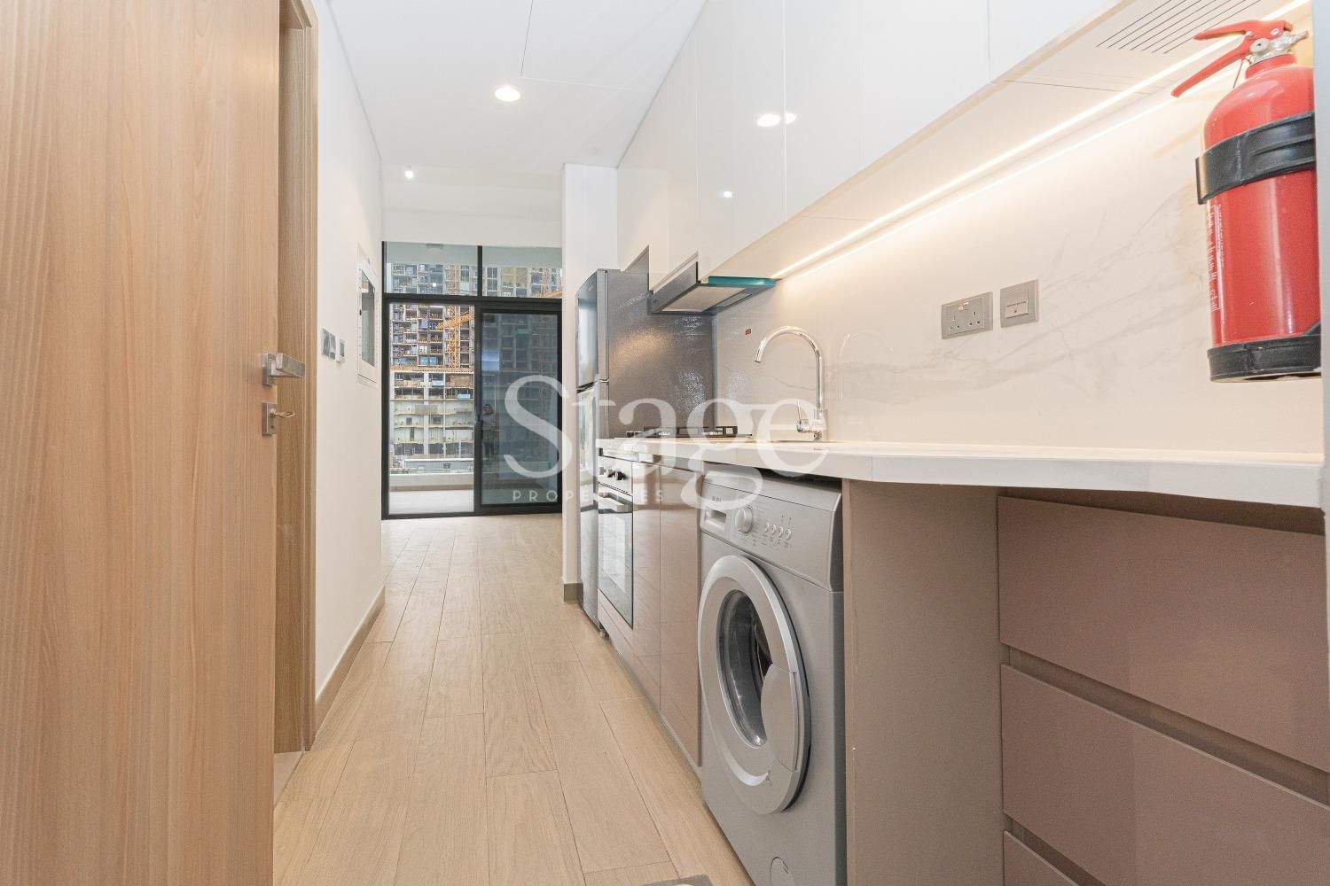 Elegant Studio | Prime Location | Vacant August 30th