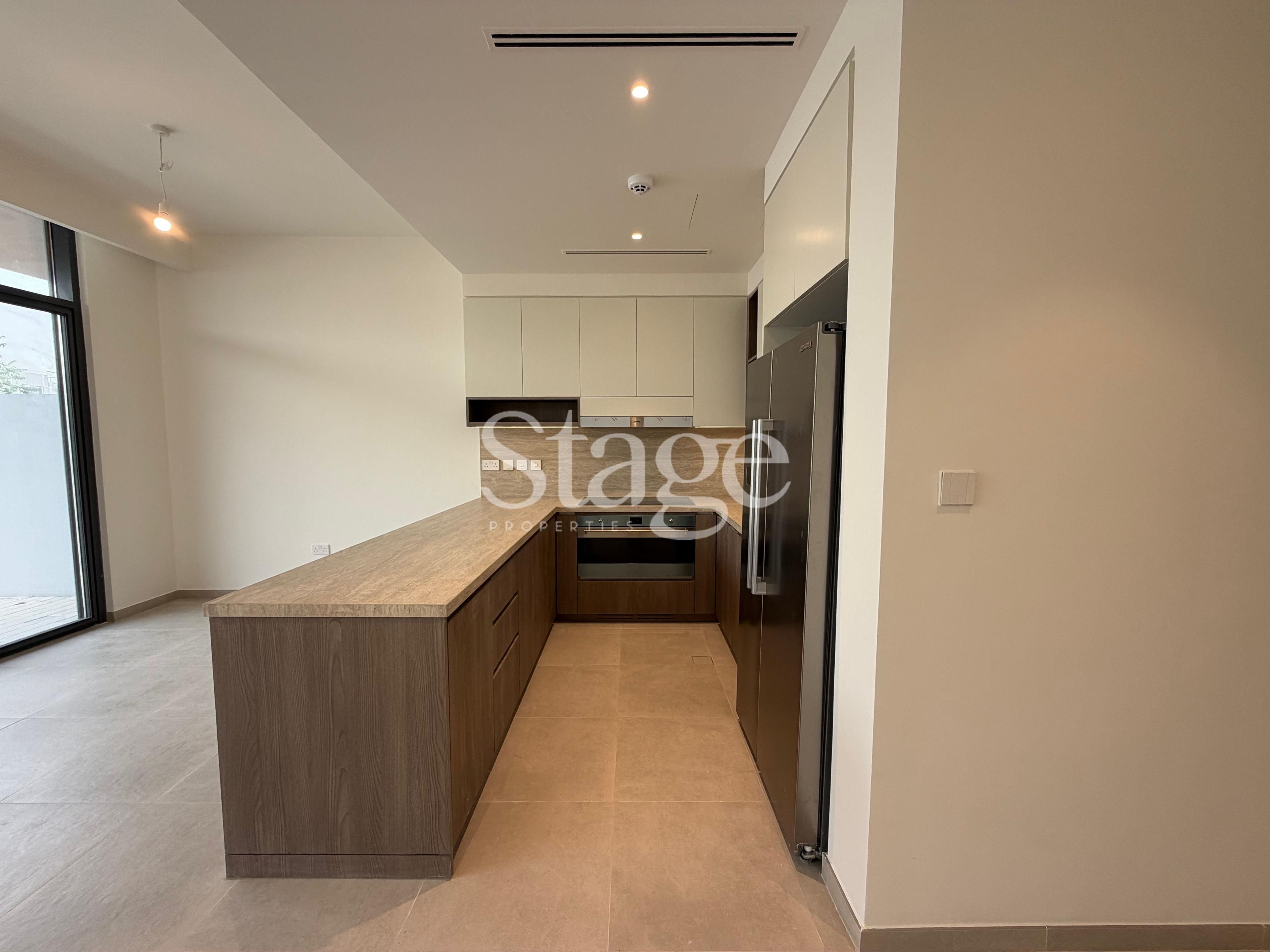 3 bedrooms Townhouse for Rent in Mudon, Dubai TH8538L