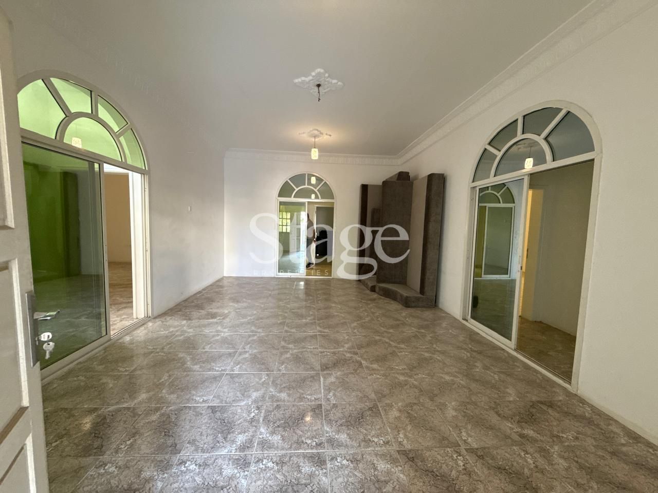 10 bedrooms common for Sale in Al Rawda, Ajman VI8535S