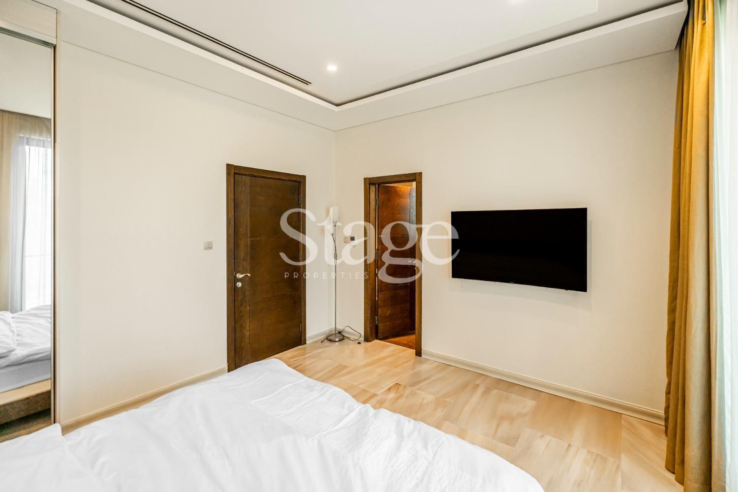 4 bedrooms Villas for Sale in Jumeirah Village Circle, Dubai VI7720S