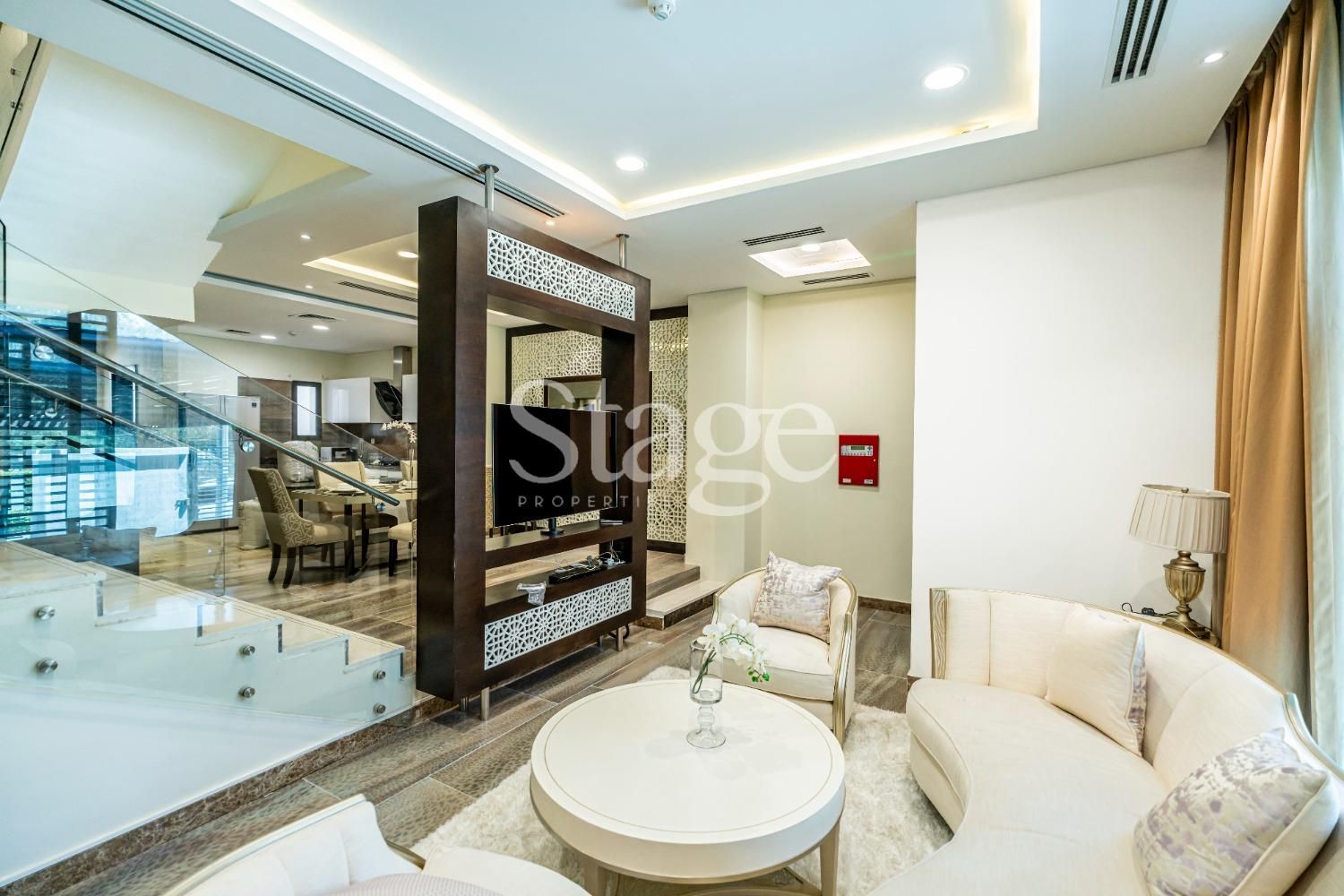 4 bedrooms Villas for Sale in Jumeirah Village Circle, Dubai VI7720S