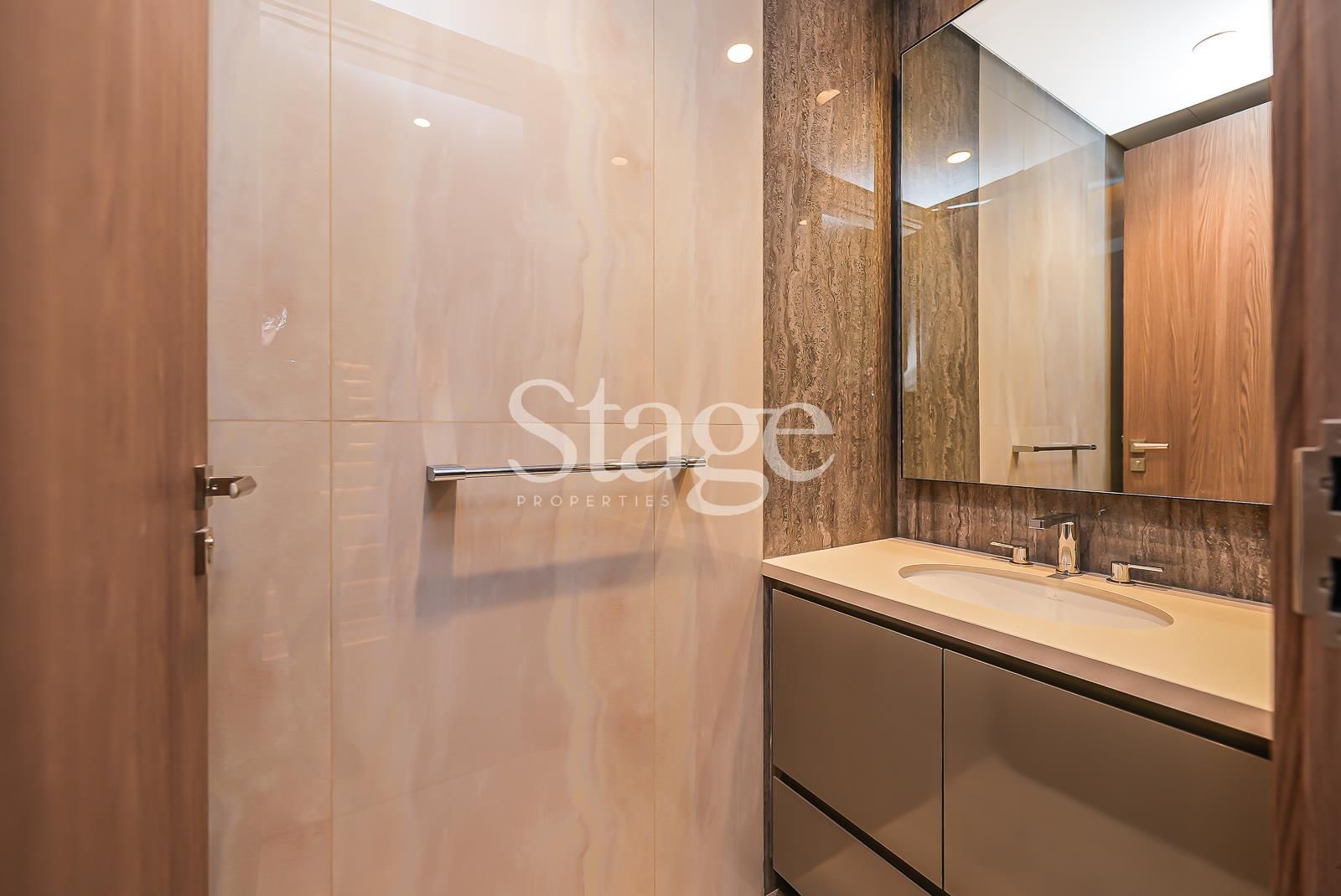 شقة من ٣ غرف نوم للبيع في Business Bay، Dubai AP8267S