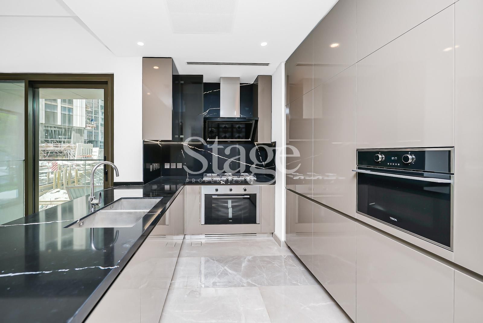 شقة من ٣ غرف نوم للبيع في Business Bay، Dubai AP8267S