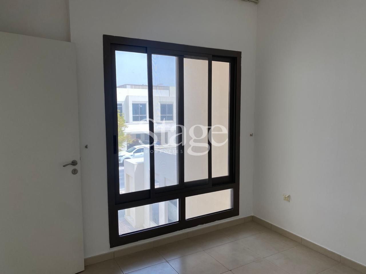 3 bedrooms Townhouse for Rent in Town Square, Dubai TH10021L