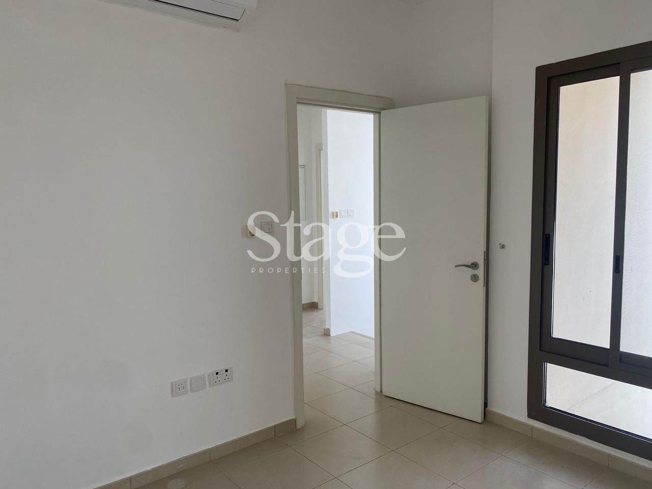 3 bedrooms Townhouse for Rent in Town Square, Dubai TH10021L