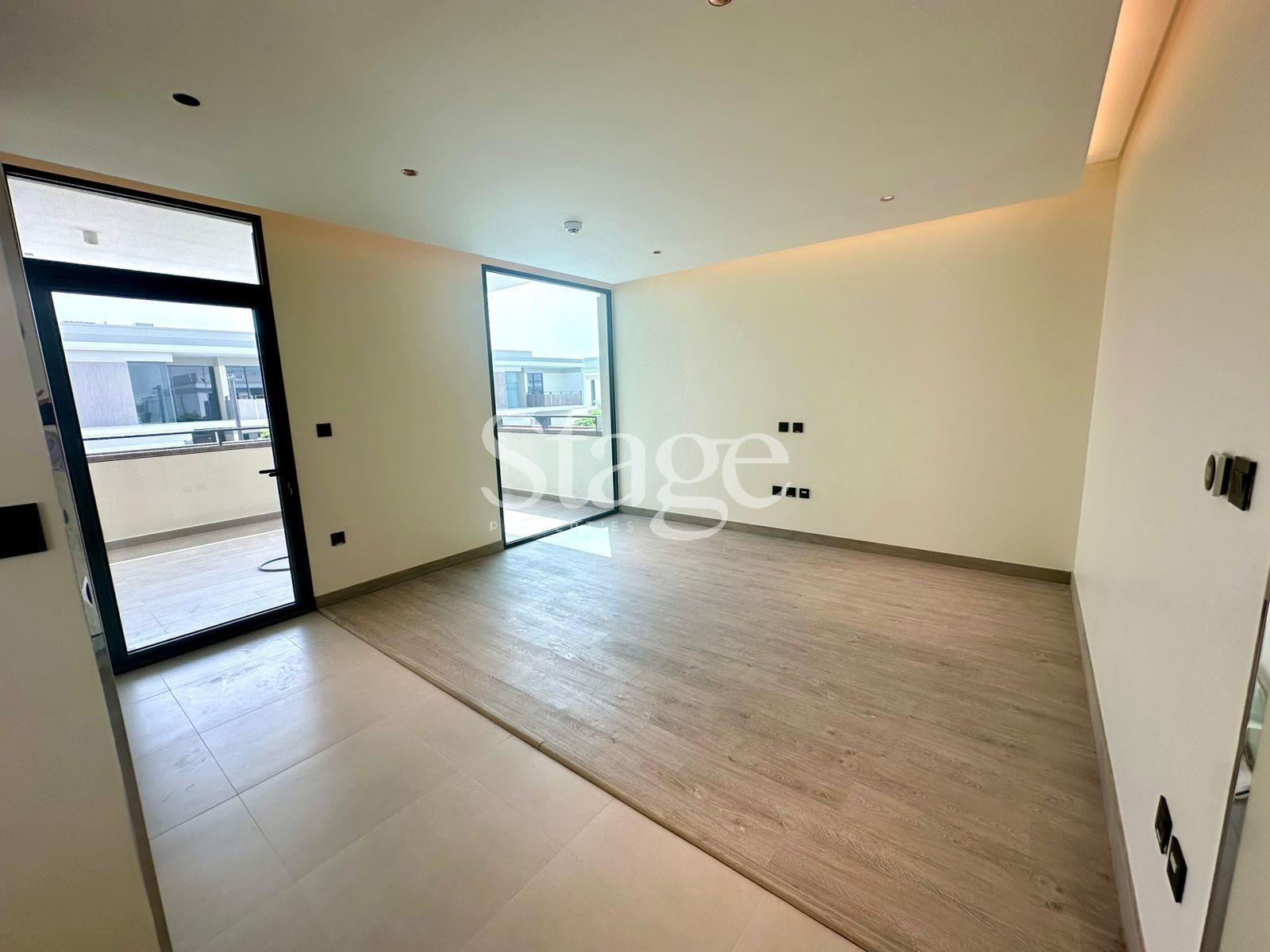 فيلا من ٤ غرف نوم للإيجار في Tilal Al Ghaf، Dubai VI7943L