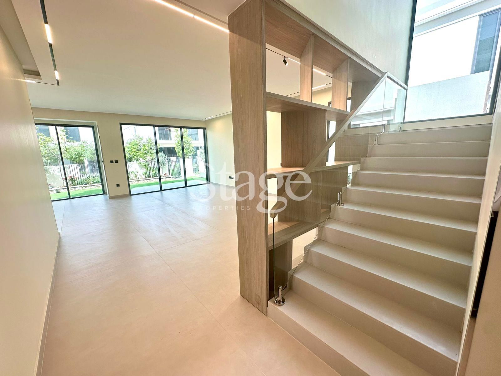 فيلا من ٤ غرف نوم للإيجار في Tilal Al Ghaf، Dubai VI7943L