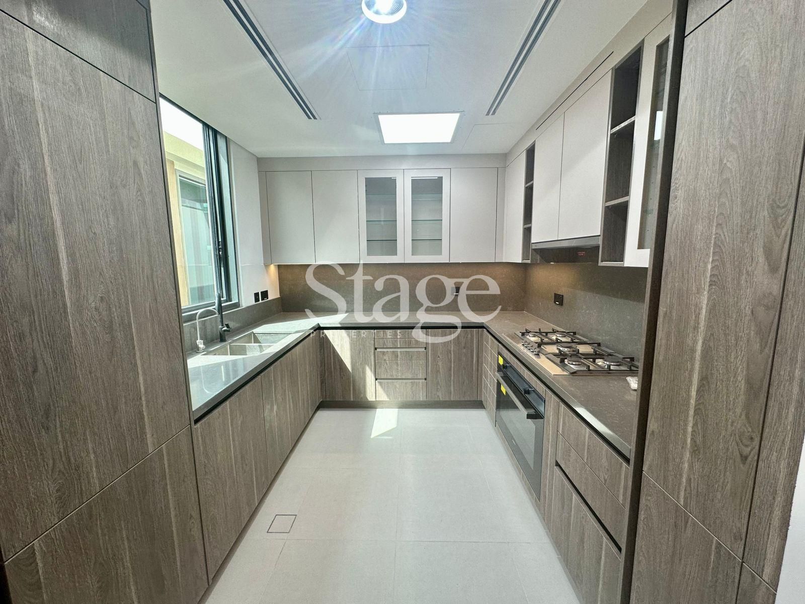 فيلا من ٤ غرف نوم للإيجار في Tilal Al Ghaf، Dubai VI7943L