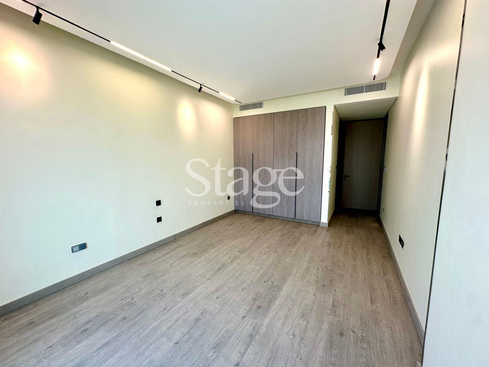 فيلا من ٤ غرف نوم للإيجار في Tilal Al Ghaf، Dubai VI7943L