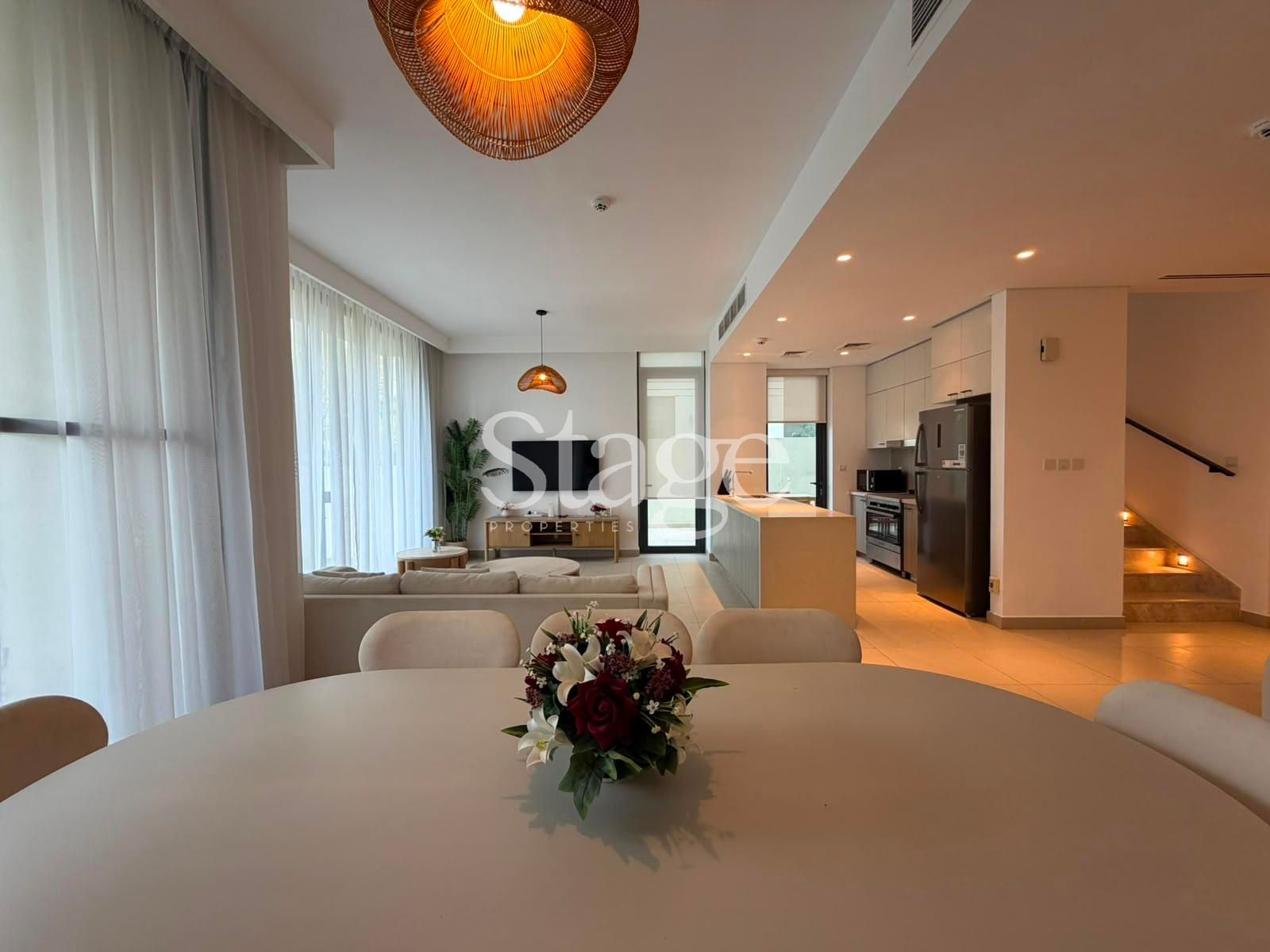 فيلا توأم من ٣ غرف نوم للإيجار في Dubai Hills Estate، Dubai VI9881L