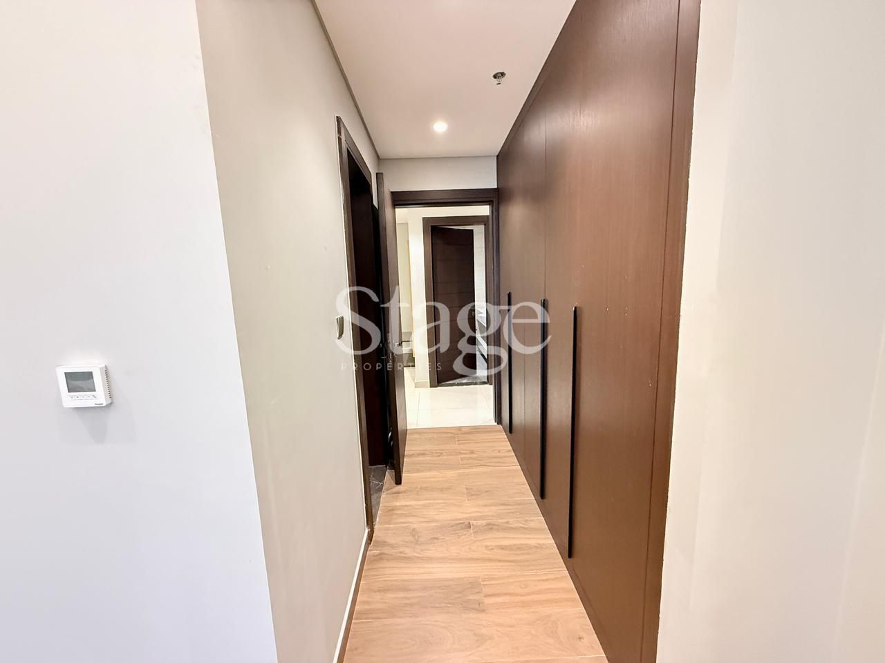 3 bedrooms apartment for Rent in Business Bay, Dubai AP8845L