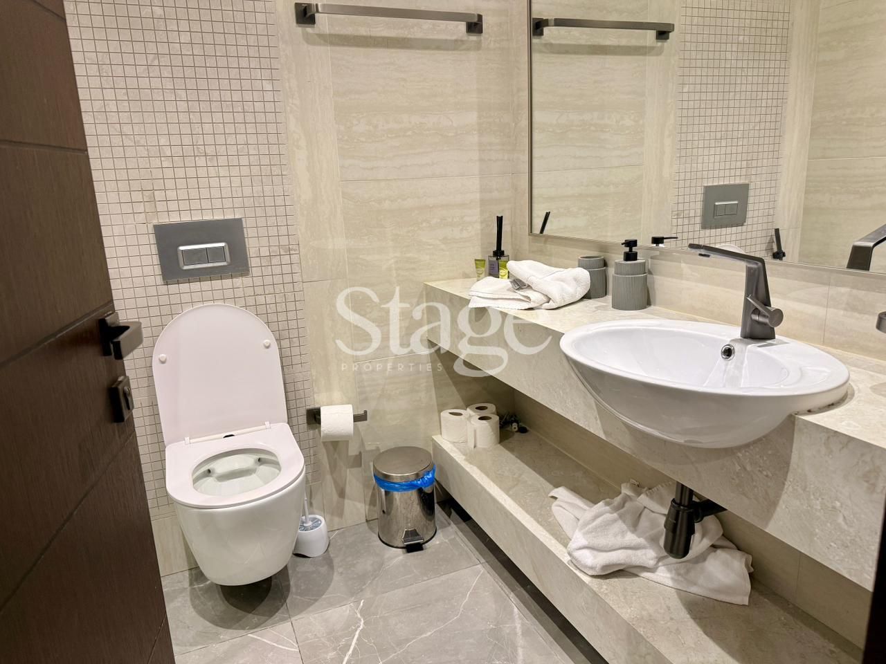 3 bedrooms apartment for Rent in Business Bay, Dubai AP8845L