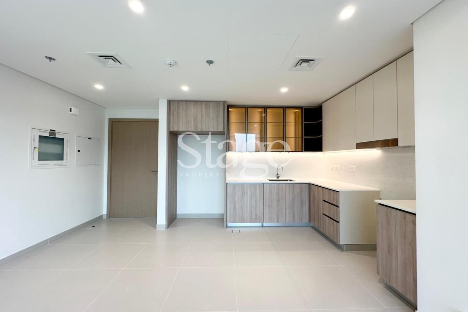 FURNISHED 2 BEDROOM | BRAND NEW | HIGH FLOOR