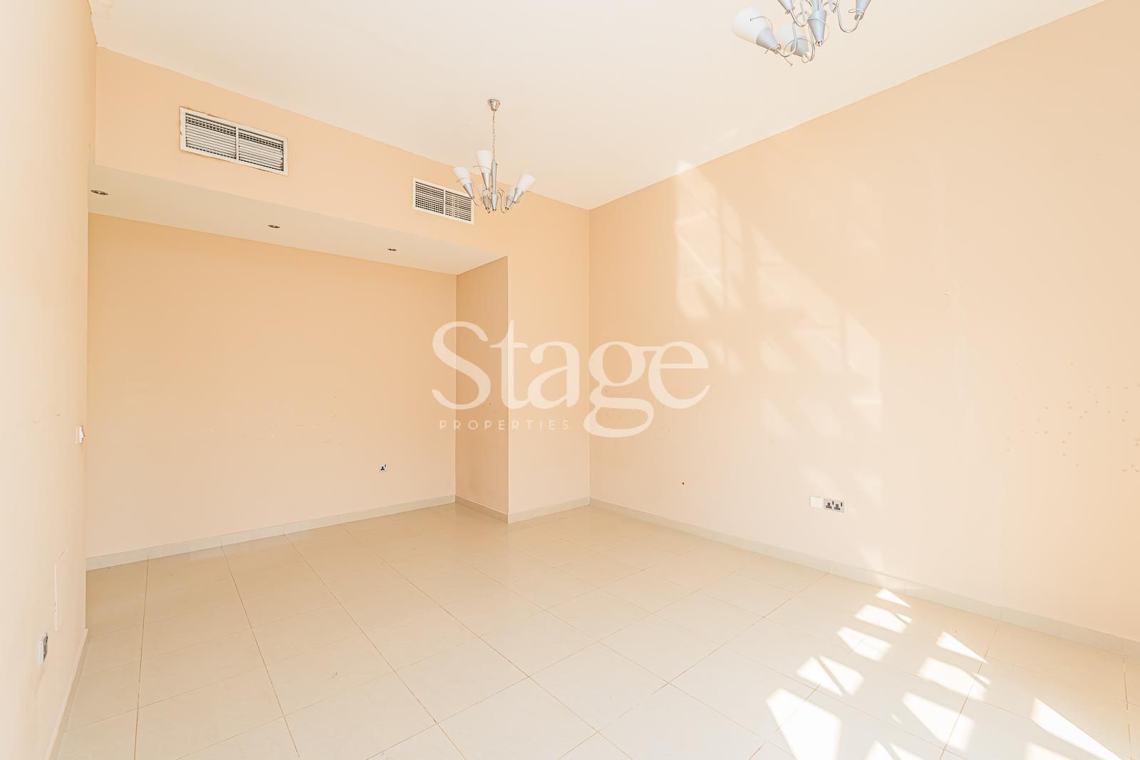 common من ٣ غرف نوم للإيجار في البرشا، Dubai VI8715L