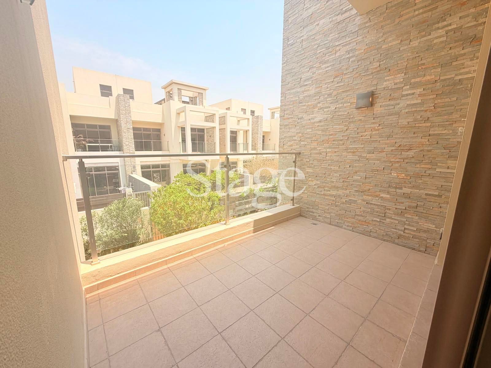 فيلا توأم من ٣ غرف نوم للإيجار في Meydan، Dubai VI10083L
