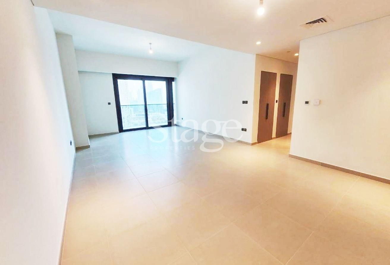 شقة من ٣ غرف نوم للبيع في Downtown Dubai، Dubai AP9876S