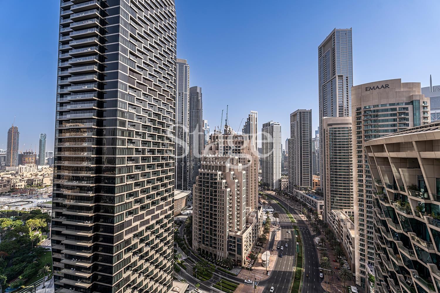شقة من ٣ غرف نوم للإيجار في Downtown Dubai، Dubai AP7979L