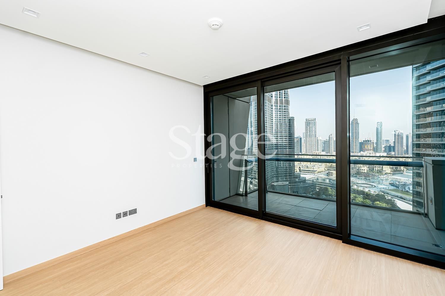 شقة من ٣ غرف نوم للإيجار في Downtown Dubai، Dubai AP7979L