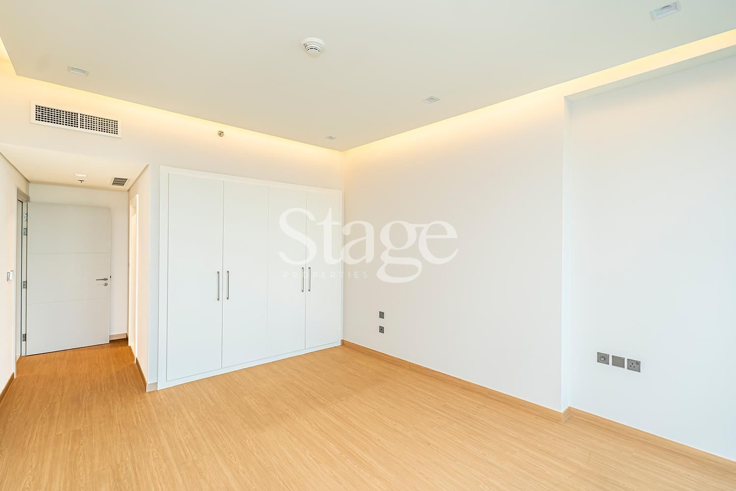 شقة من ٣ غرف نوم للإيجار في Downtown Dubai، Dubai AP7979L