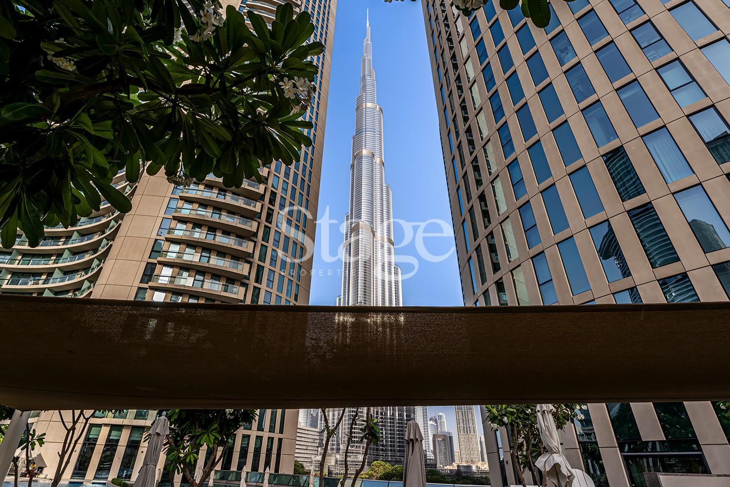 شقة من ٣ غرف نوم للإيجار في Downtown Dubai، Dubai AP7979L