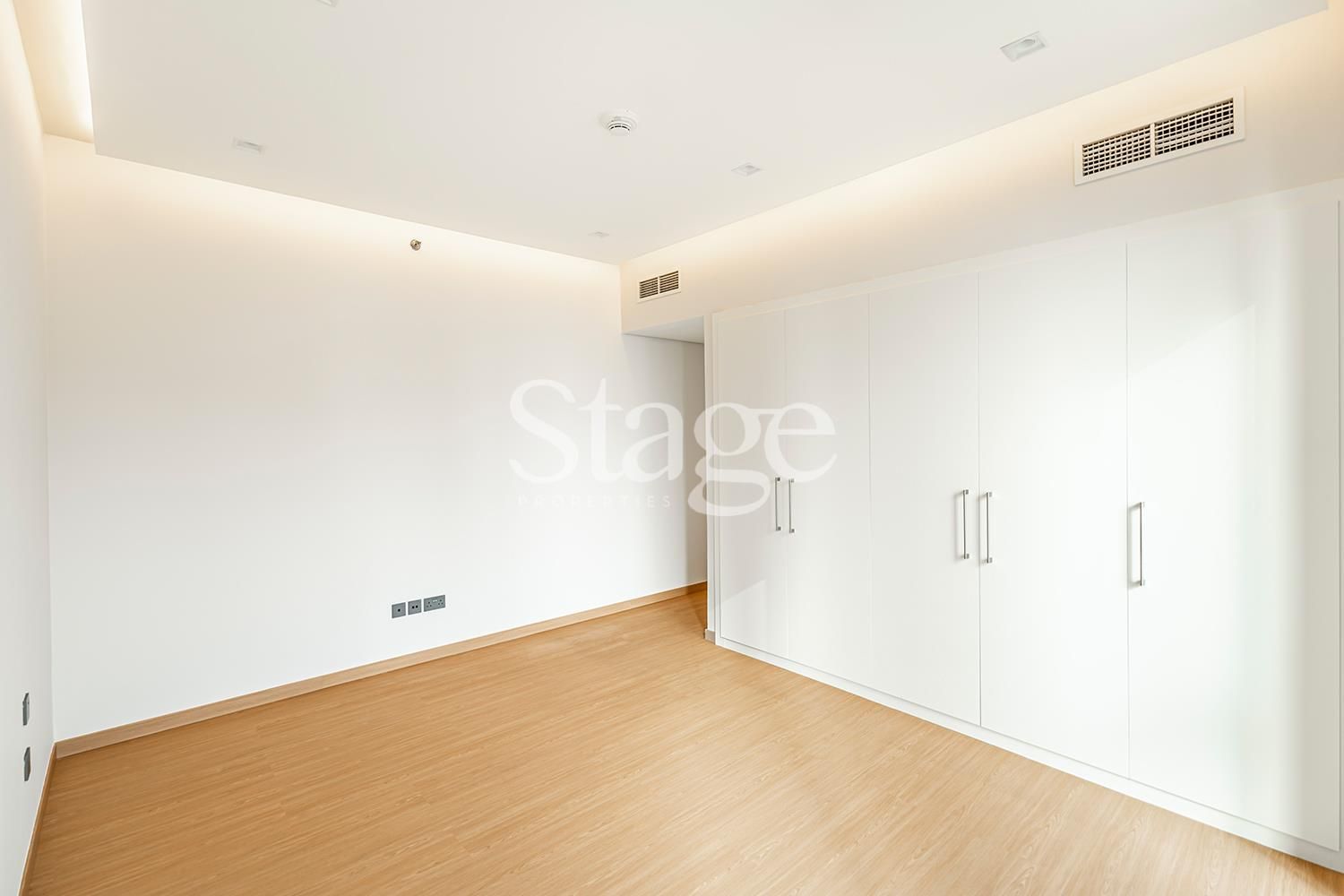 شقة من ٣ غرف نوم للإيجار في Downtown Dubai، Dubai AP7979L