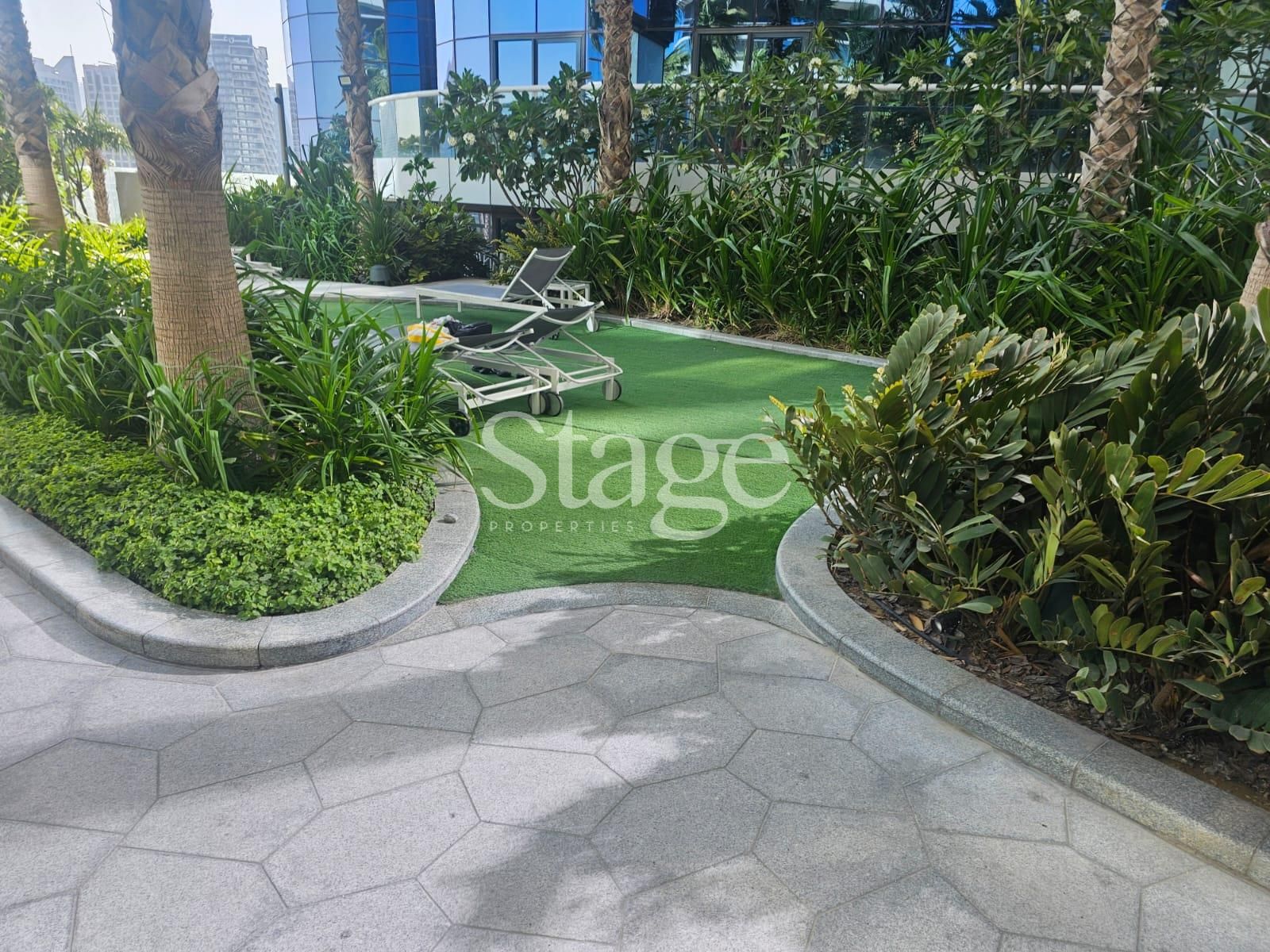 3 bedrooms apartment for Rent in Business Bay, Dubai AP9818L