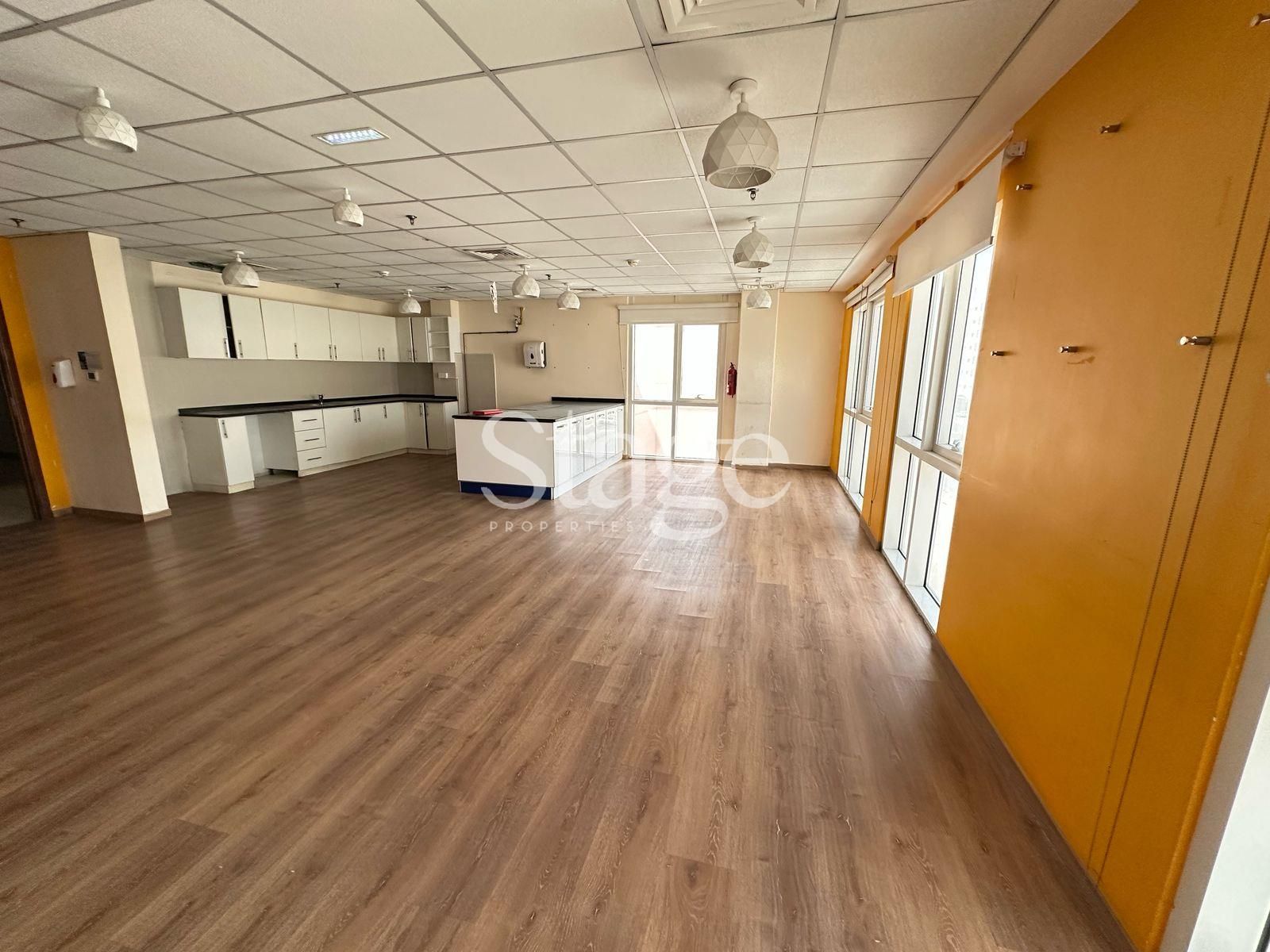 Office Space for Rent in Sharjah Industrial Area, Sharjah OF7933L