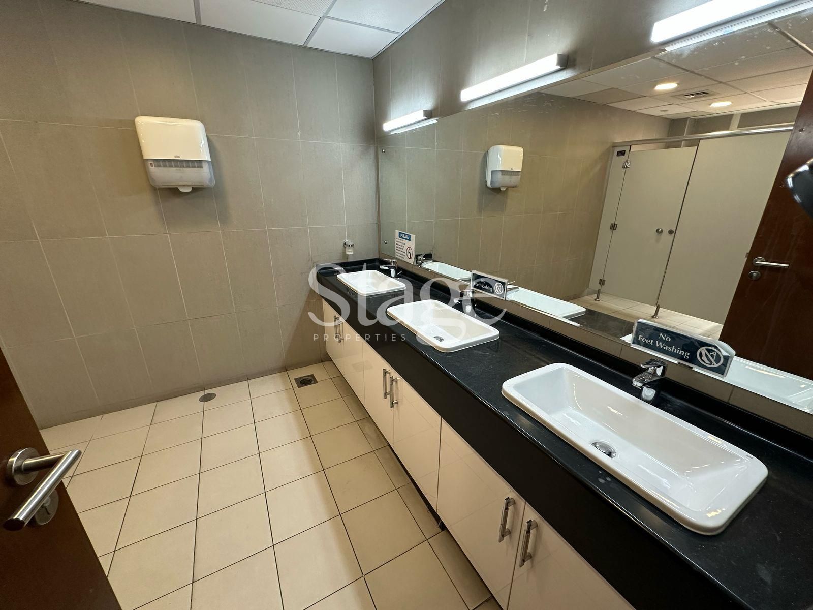 Office Space for Rent in Sharjah Industrial Area, Sharjah OF7933L