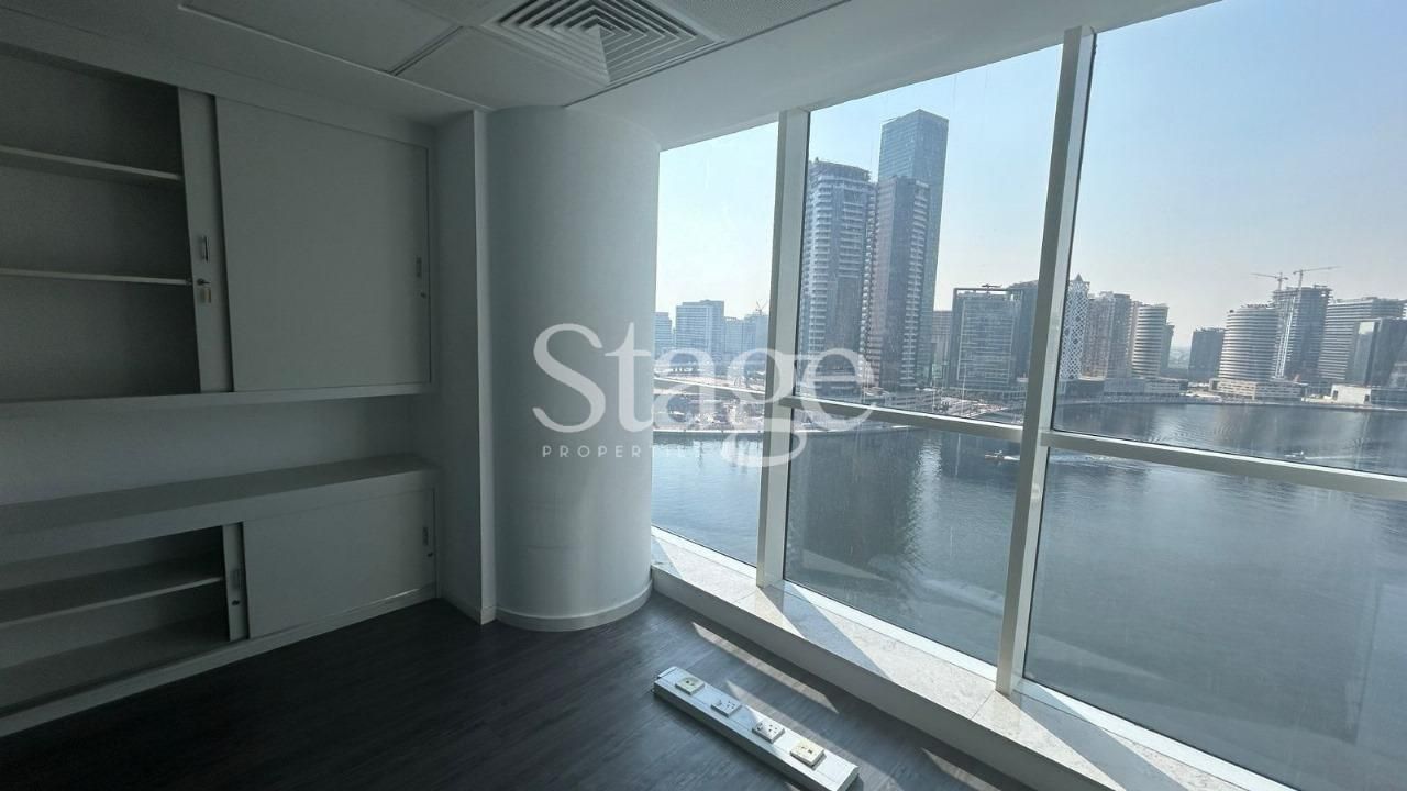 مساحة مكتبية للإيجار في Business Bay، Dubai OF7500L