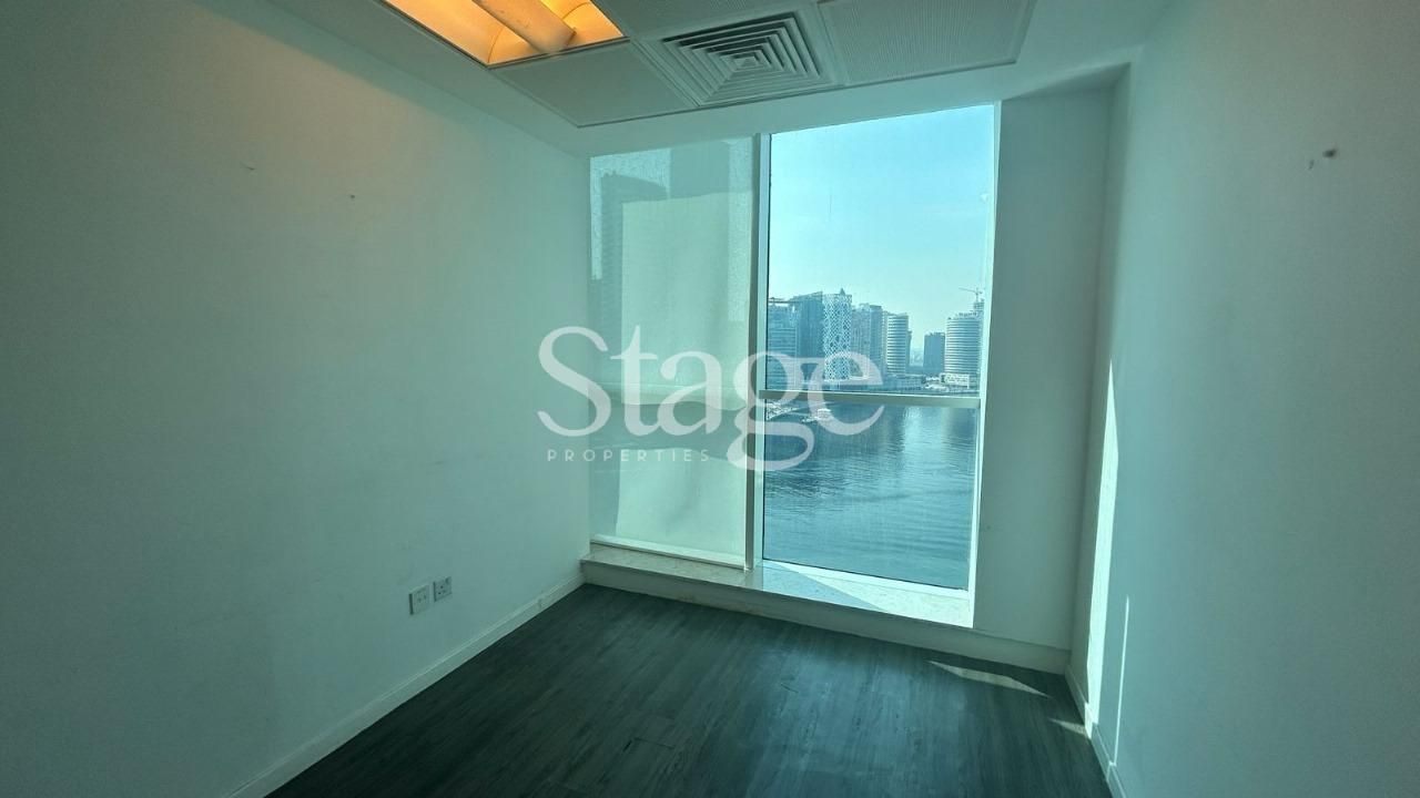 مساحة مكتبية للإيجار في Business Bay، Dubai OF7500L