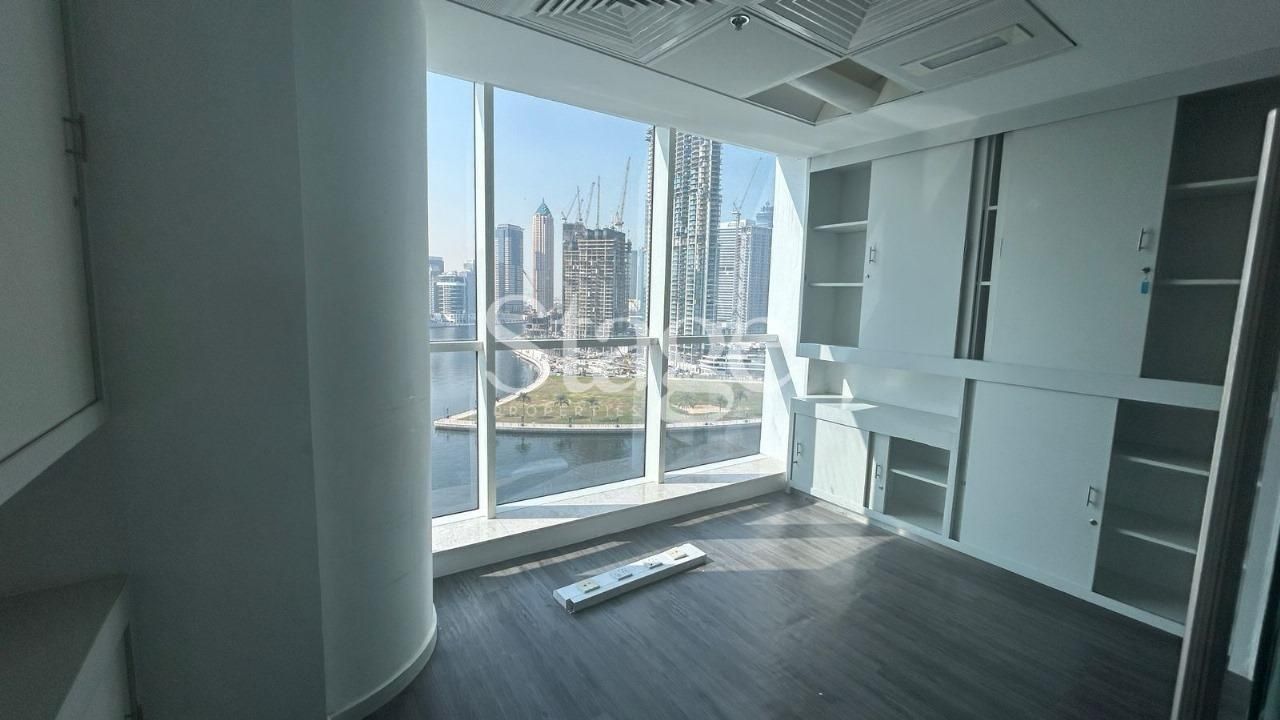 مساحة مكتبية للإيجار في Business Bay، Dubai OF7500L