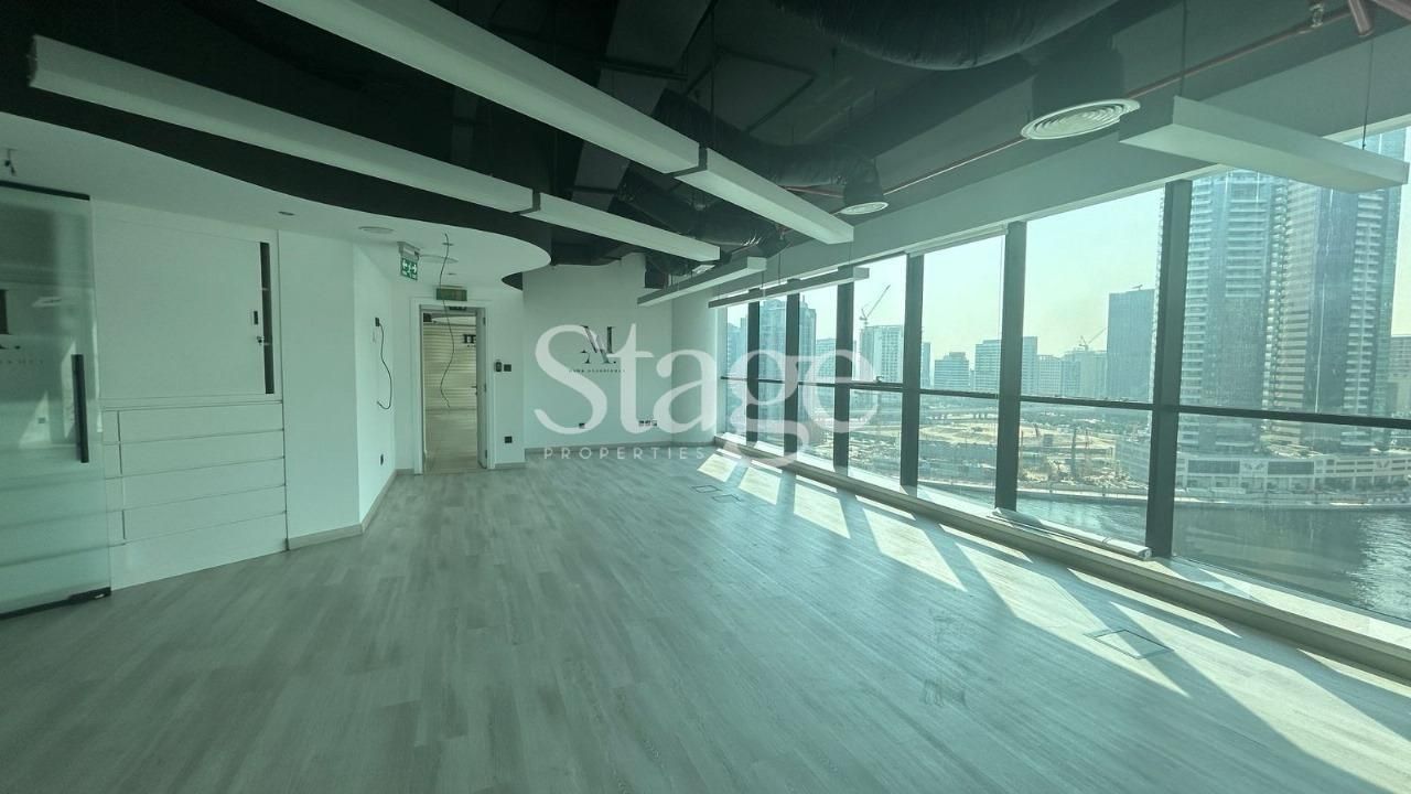 مساحة مكتبية للإيجار في Business Bay، Dubai OF7500L