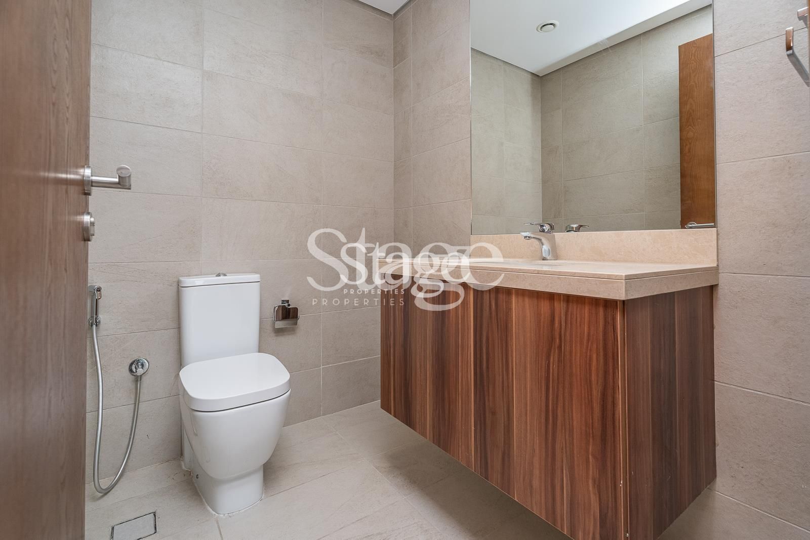 1 bedroom apartment for Rent in Palm Jumeirah, Dubai AP10117L