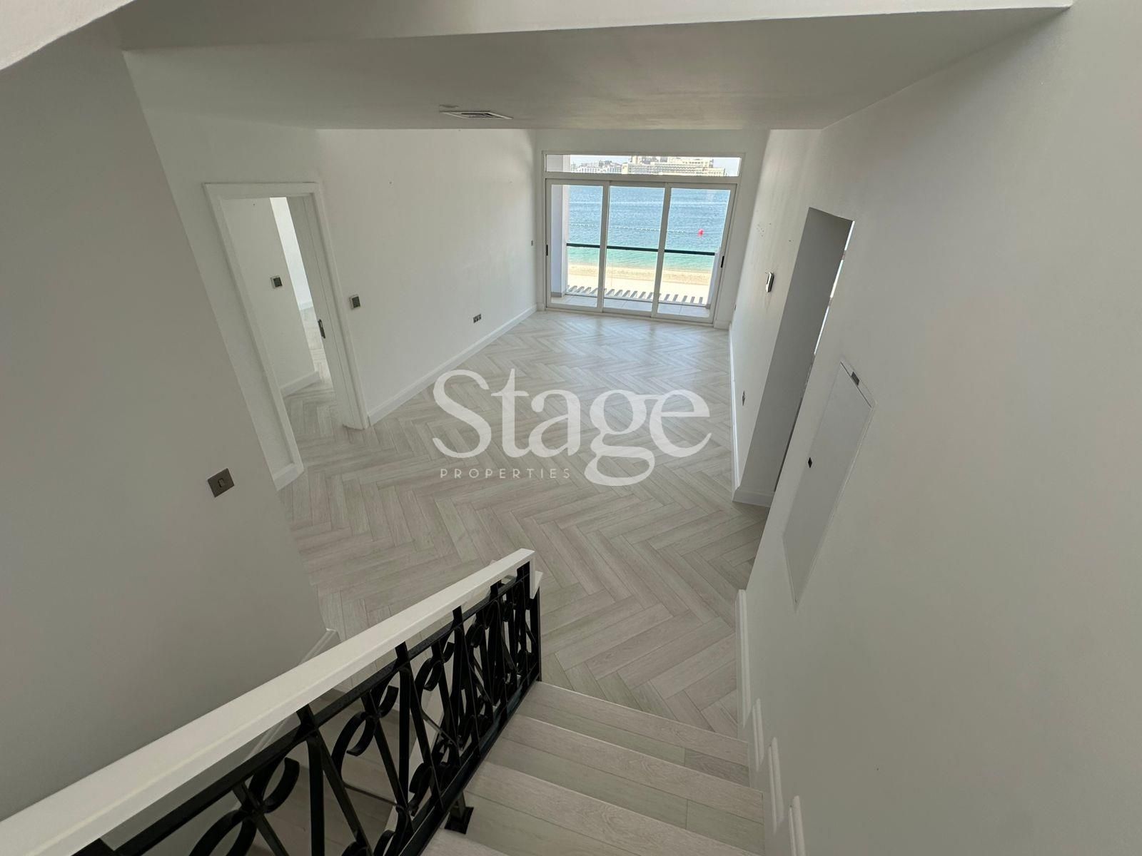5 bedrooms Twin Villas for Rent in Palm Jumeirah, Dubai VI9611L