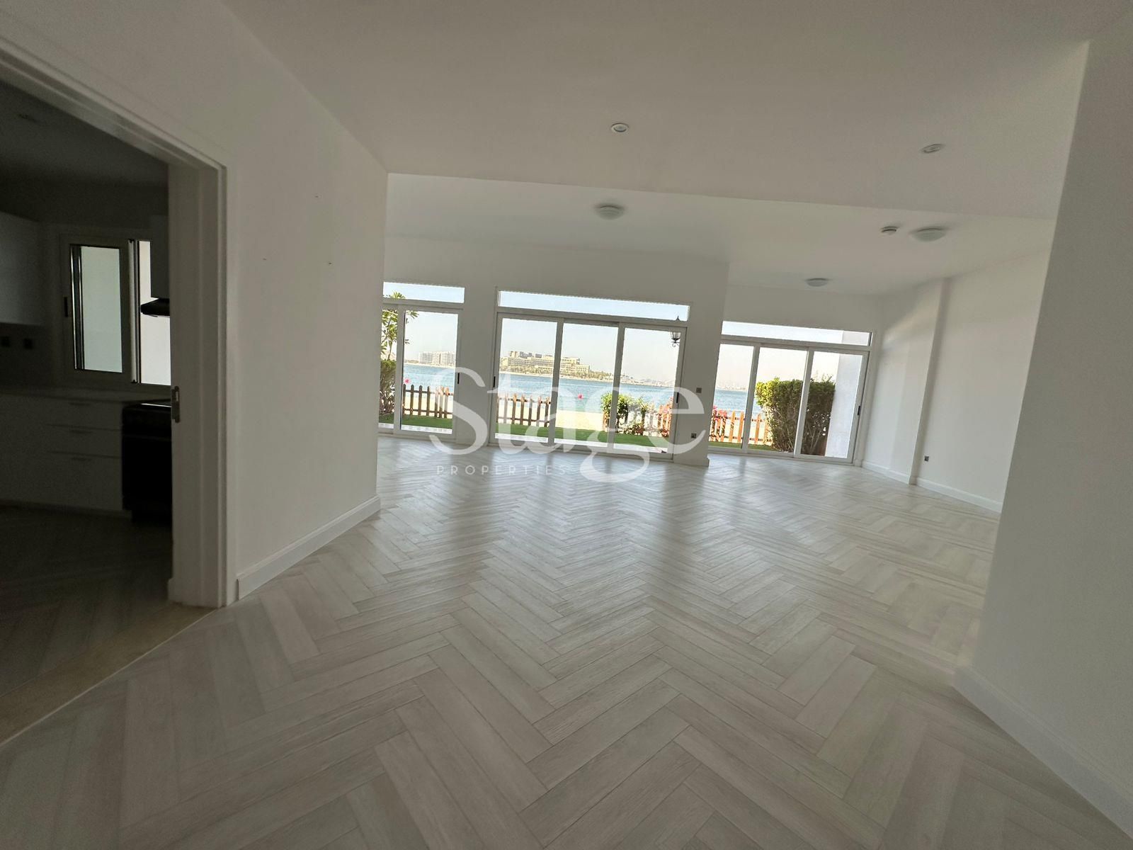 5 bedrooms Twin Villas for Rent in Palm Jumeirah, Dubai VI9611L