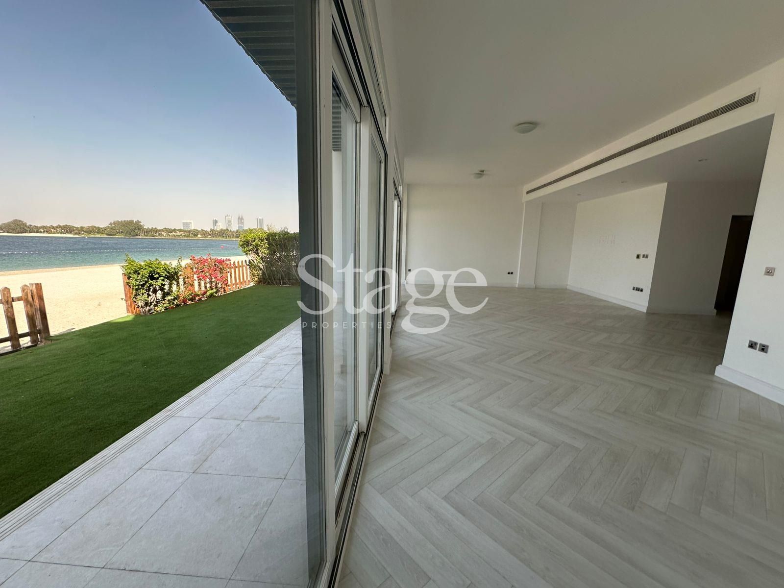 5 bedrooms Twin Villas for Rent in Palm Jumeirah, Dubai VI9611L