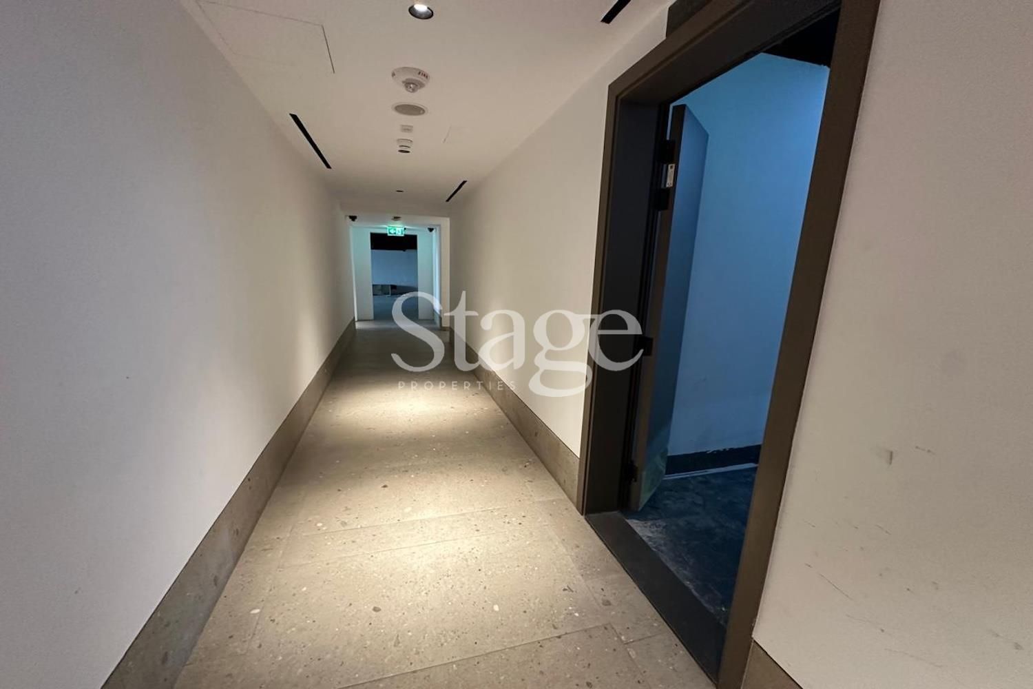 مساحة مكتبية للبيع في Jumeirah Village Circle، Dubai OF9249S