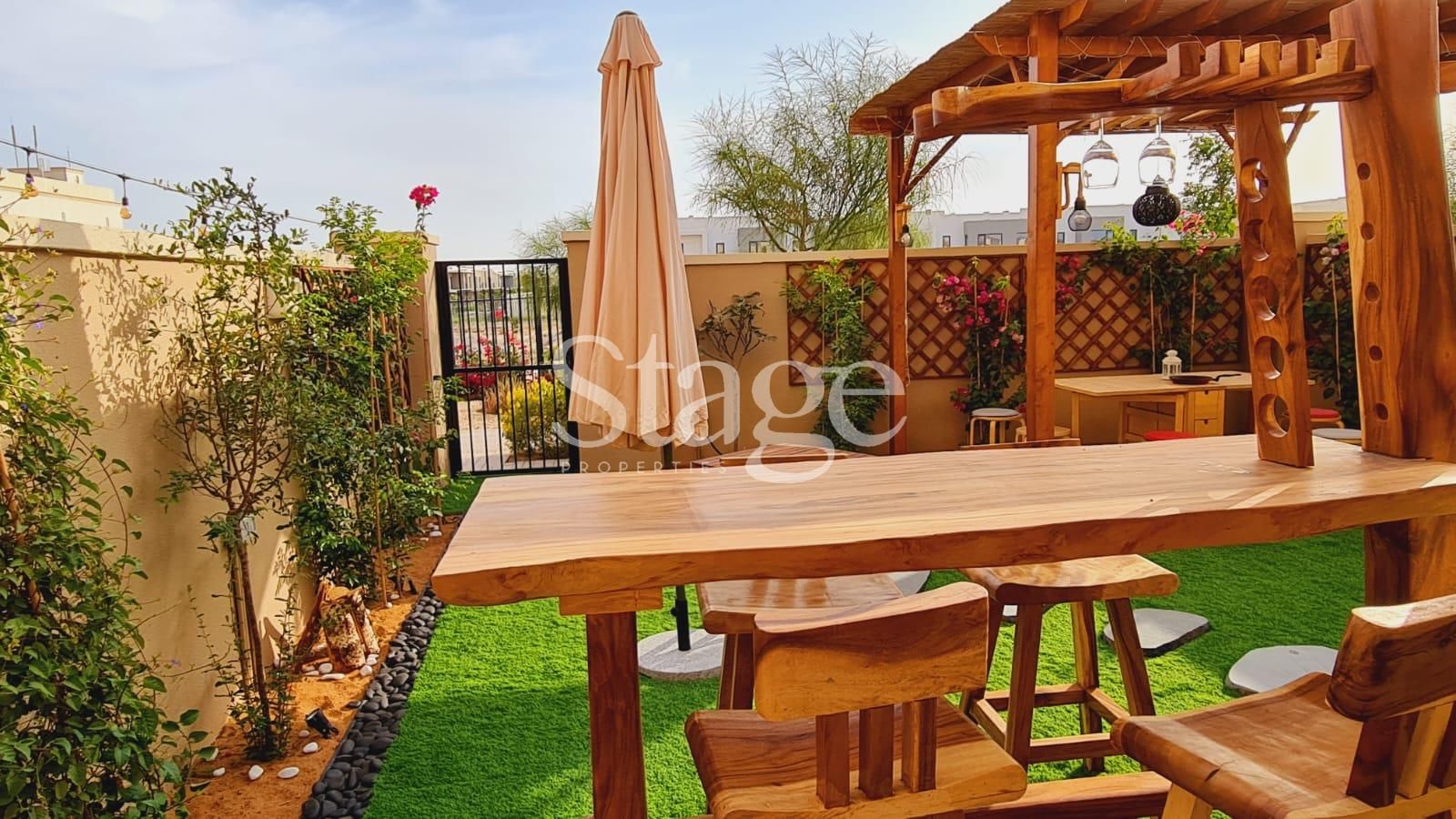 2 bedrooms Townhouse for Rent in Serena, Dubai TH7761L