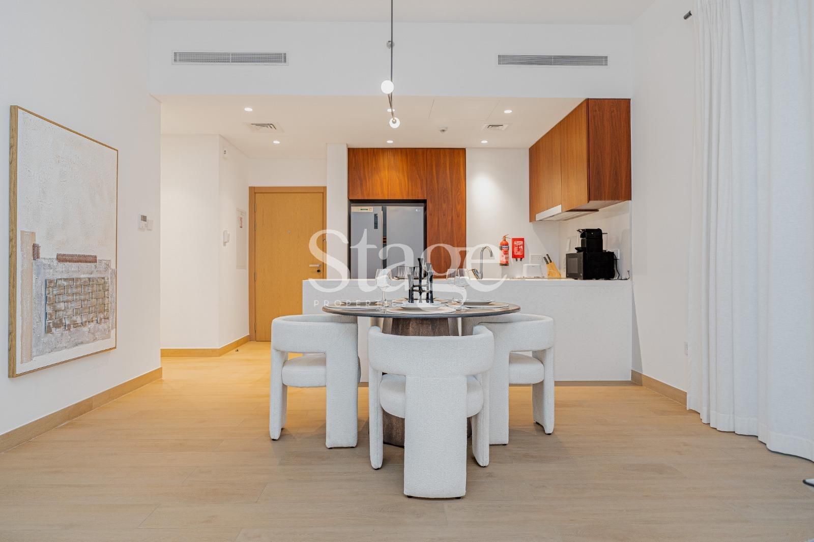 2 bedrooms apartment for Rent in Jumeirah, Dubai AP8121L