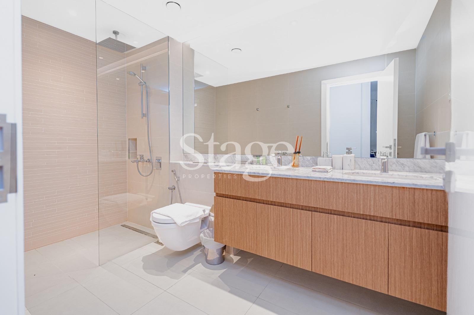 2 bedrooms apartment for Rent in Jumeirah, Dubai AP8121L