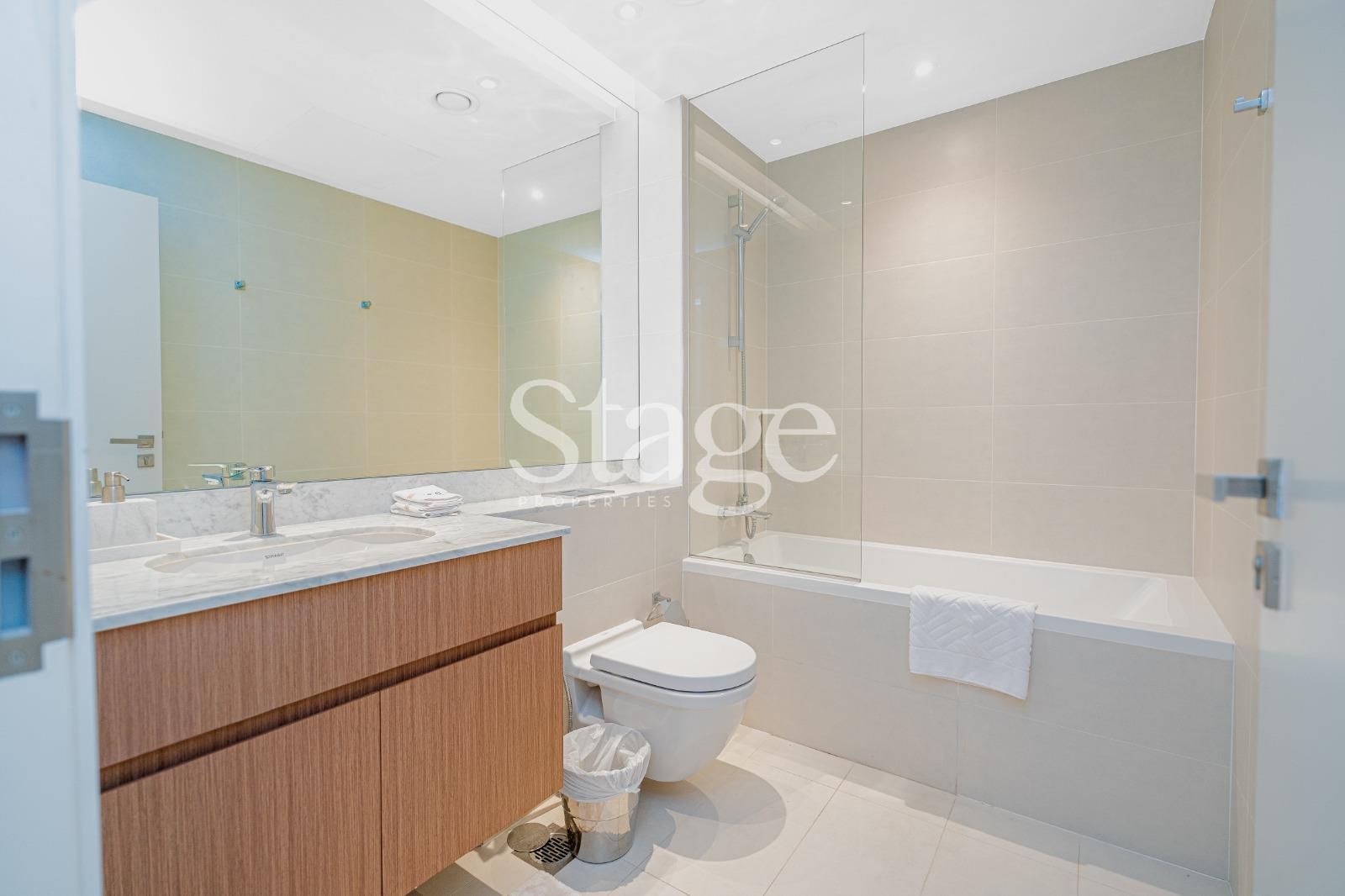 2 bedrooms apartment for Rent in Jumeirah, Dubai AP8121L