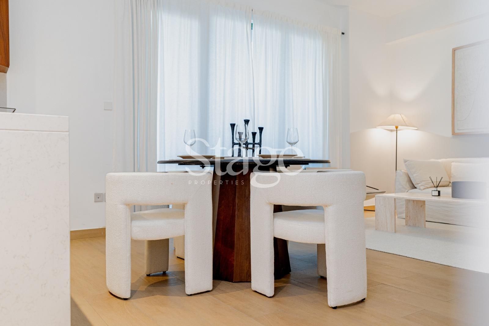 2 bedrooms apartment for Rent in Jumeirah, Dubai AP8121L