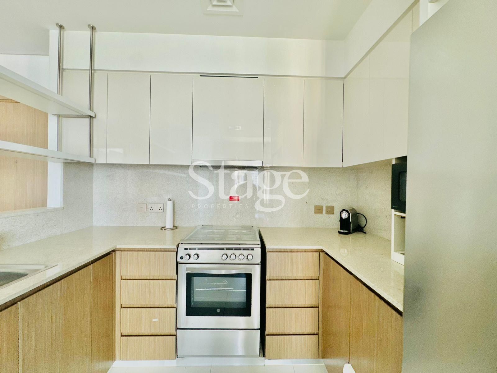 3 bedrooms apartment for Rent in Downtown Dubai, Dubai AP9571L