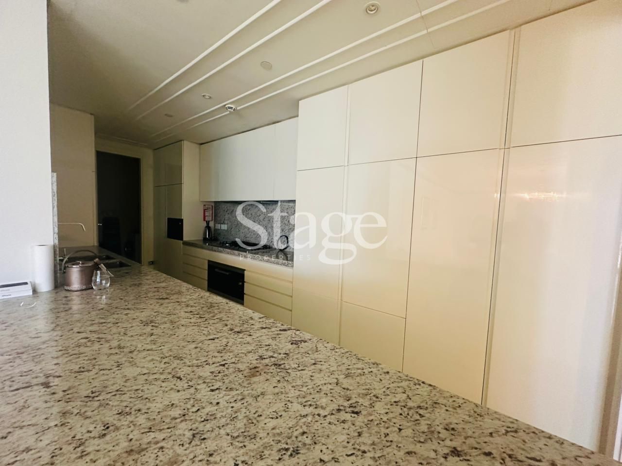 شقة من ٣ غرف نوم للإيجار في Culture Village، Dubai AP9915L