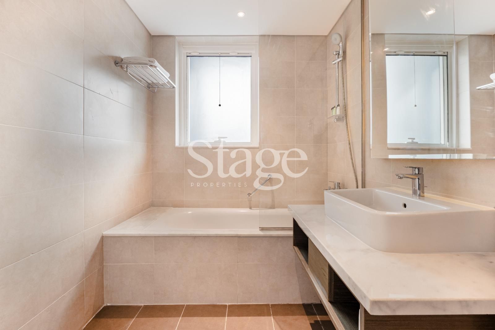 2 bedrooms apartment for Sale in Business Bay, Dubai AP7654S