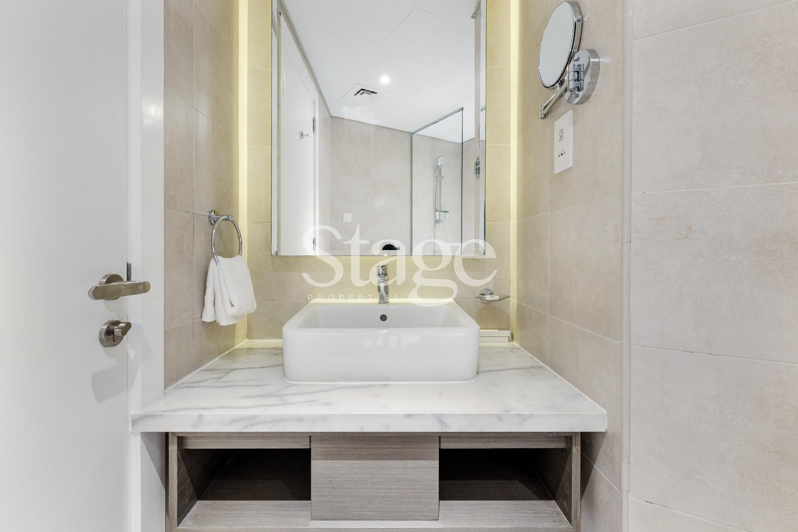 2 bedrooms apartment for Sale in Business Bay, Dubai AP7654S