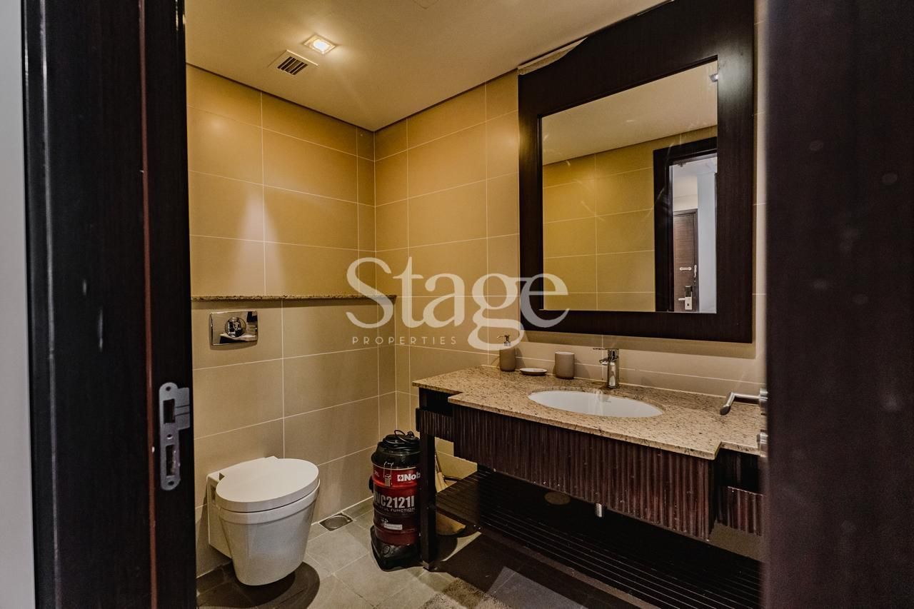 2 bedrooms apartment for Rent in Palm Jumeirah, Dubai AP9245L