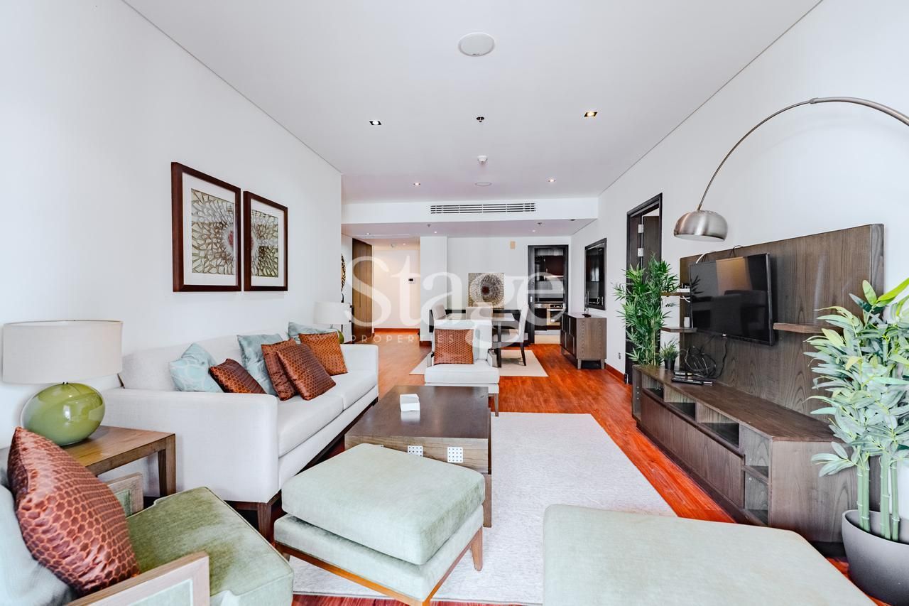 2 bedrooms apartment for Rent in Palm Jumeirah, Dubai AP9245L