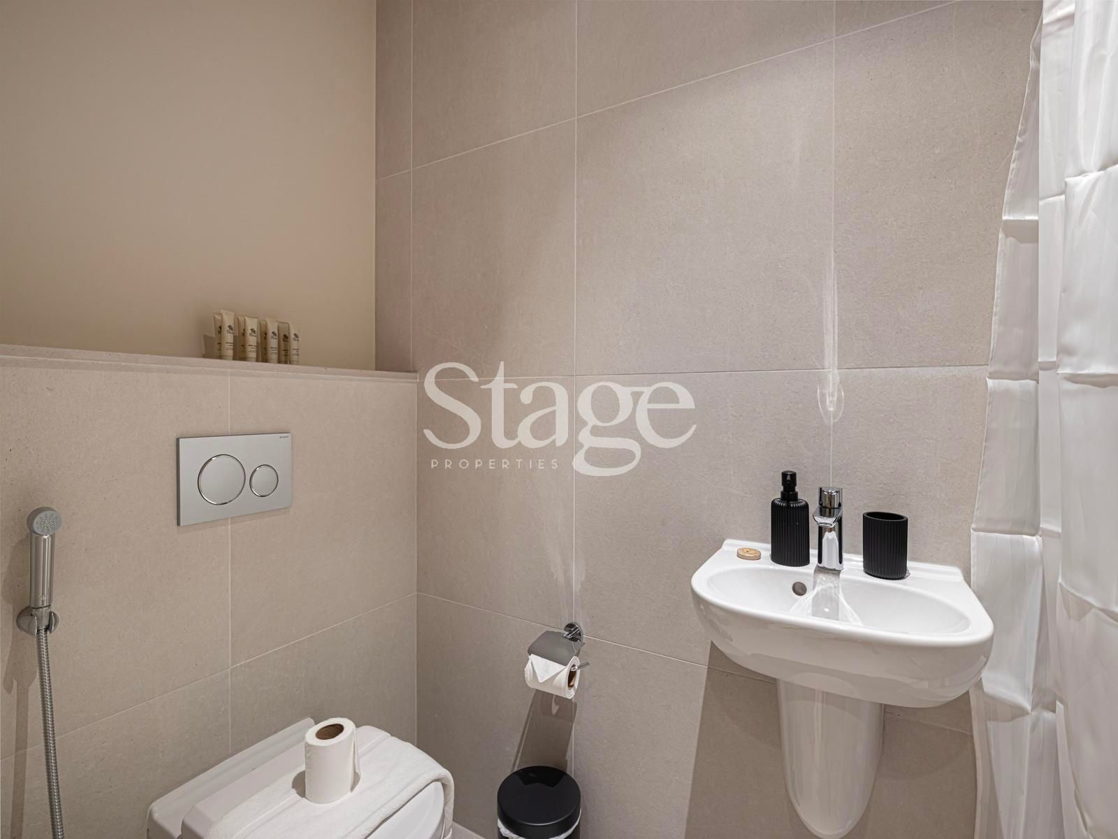 3 bedrooms apartment for Rent in Downtown Dubai, Dubai AP10176L